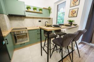 Greenland Family Premium Central Apartment