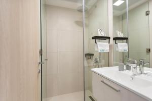 Perfect Getaway modern Studio in Luma 22 - JVC