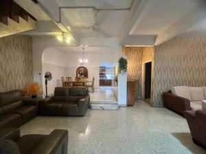 4 Bedroom House with Swimmin Pool at PD by MAISON