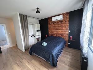 Paisible MAISON familiale - 4 Chambres - 2 SDB - terrasse et jardin - parking privé - Limoges