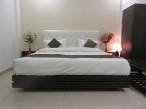 Hotel Riya Palace - Idgah Railway Station Agra