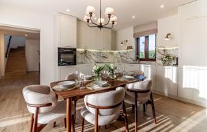 Modern Istrian Villa Lere with Pool, BBQ Lounge & Activities in Šišan