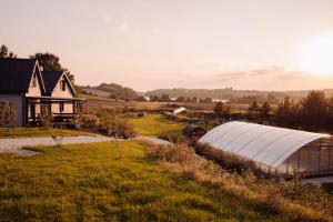 Domki na Kaszubach - Chabry i Rumianki - Roztoka, Przywidz - Basen Sauna Jacuzzi KASZUBY
