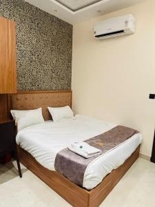 Goel Villa and Hotel