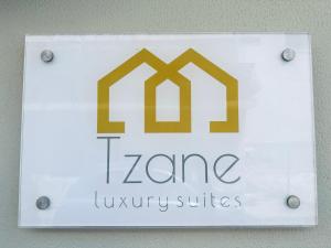 Tzane Luxury Suites - Luxury Suites in the City Center for Comfort & Privacy By Villa Mana Gers