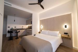 Demetrio By Alma Suites