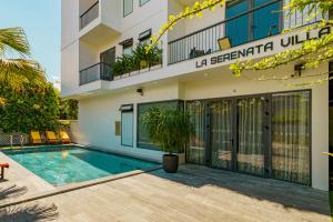 Biệt Thự 3 Phòng Ngủ (Three-Bedroom Villa)
