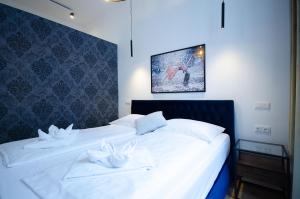 Charming Historical Apartments Near City Centre