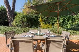 Private Jacuzzi - Villa Bellosguardo in Florence Historic Center
