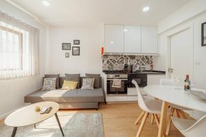 Coliseu Apartment by Hosty