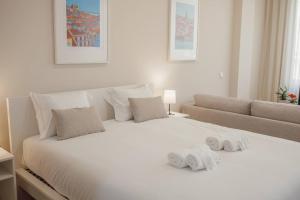 Trindade Deluxe by Hosty