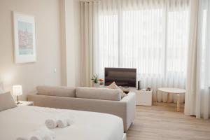 Trindade Deluxe by Hosty