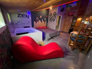 B&B / Chambres d'hotes A HOME LOVE-SPA, le plus luxueux parmi nos 2 etablissements : photos des chambres