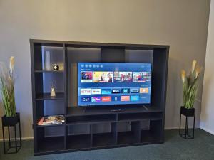 Heart of Old Riga 3 Bedroom Apartment by Dome Square