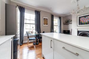 Elegant Chelsea Hideaway