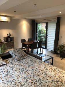 Maisons d'hotes Aux Herbes Hautes : photos des chambres