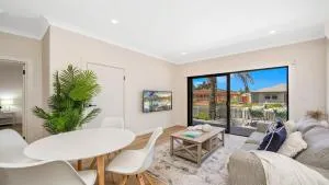 The Shack At Long Jetty - Villa A - Berkeley Vale