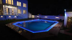 Ecr London Villa