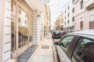 Beautiful central apartment next to the Metro