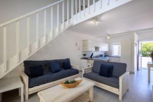 16 River Club Villas