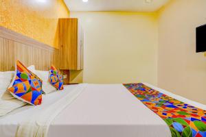 FabExpress Prakash Inn - Nr Mumbai International Airport