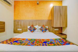 FabHotel Prakash Inn - Nr Mumbai International Airport