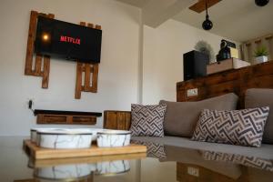 Madraba - Anchor Point