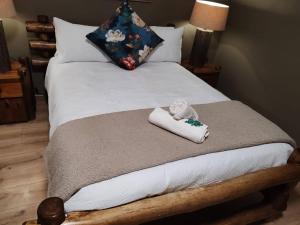 Indulgent Escape, Jet Bath, Stunning Views Boma Firepit -Retreat from the City