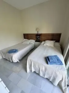 Room in Apartment - Room in Guadalmina with pool - Estepona