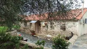Sofias cottage - 安德里塞纳