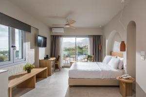 Deluxe Double Room room in South Coast
