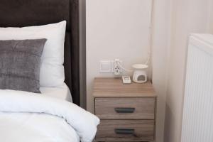 Cozy Penthouse Nearby Acropolis & Metro