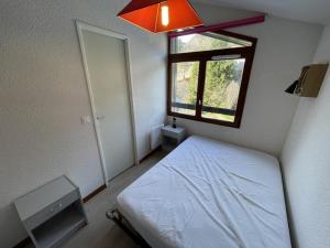Appartements Charmant T2 cabine au Lioran, balcon sud-est, 4 personnes - FR-1-787-98 : photos des chambres