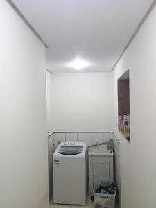 Pensão com piscina e área de lazer