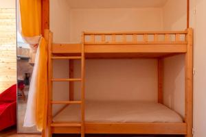 Appartements Un coeur en montagne, Local a ski : photos des chambres