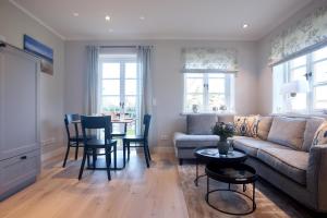 Ferienhaus Litj Horsa Hoog - Luxus, Lage, Leichtigkeit mit Wellenrauschen in Wenningstedt Sylt