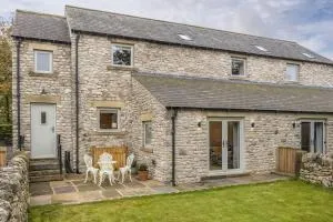 The Old Hen Shed - Flagg