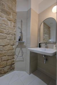 Hotels Hipotel Paris Pere-Lachaise Republique : photos des chambres