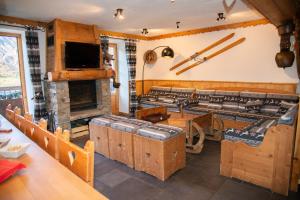 Chalets CHALET de charme 13 personnes avec Sauna SKI O PIEDS : photos des chambres