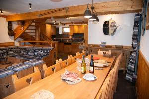 Chalets CHALET de charme 13 personnes avec Sauna SKI O PIEDS : photos des chambres