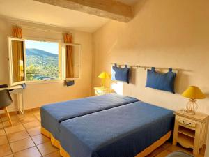 Villas Villa Camelia pour 8 personnes avec piscine et vue mer au domaine de Valcros a La Londe les Maures : photos des chambres