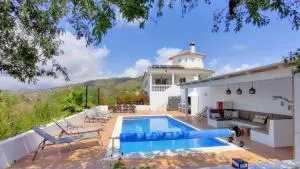 Casa Almendras Benamargosa by Ruralidays - La Zubia