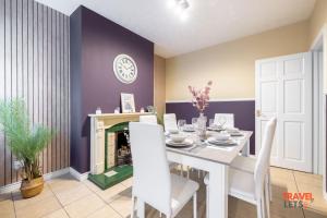 3 Bedroom House By Travel Lets Holiday Homes Ballycastle With Mountain View