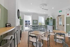 HI Halifax Heritage House Hostel - Woodside