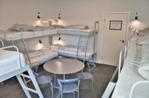 Bed in 12-Bed Mixed Dormitory room in Danhostel Aarhus City