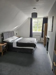 The Old Railway Hotel Porton - Porton