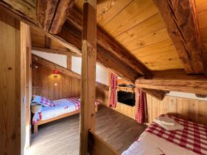 Chalets CHALET de charme 13 personnes avec Sauna SKI O PIEDS : photos des chambres