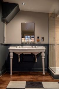 Double Room room in The Crown Inn