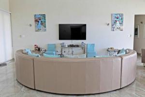 Ocean View Villa with pool