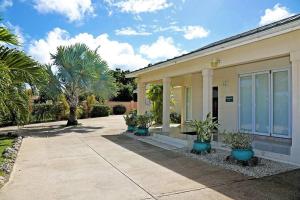 Ocean View Villa with pool